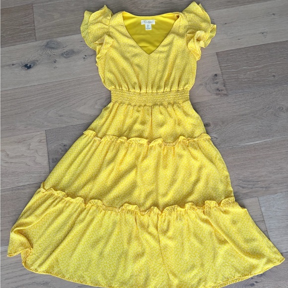 Jessica Simpson Dresses & Skirts - Jessica Simpson Yellow Ruffle Tiered Midi Dress with V-Neck